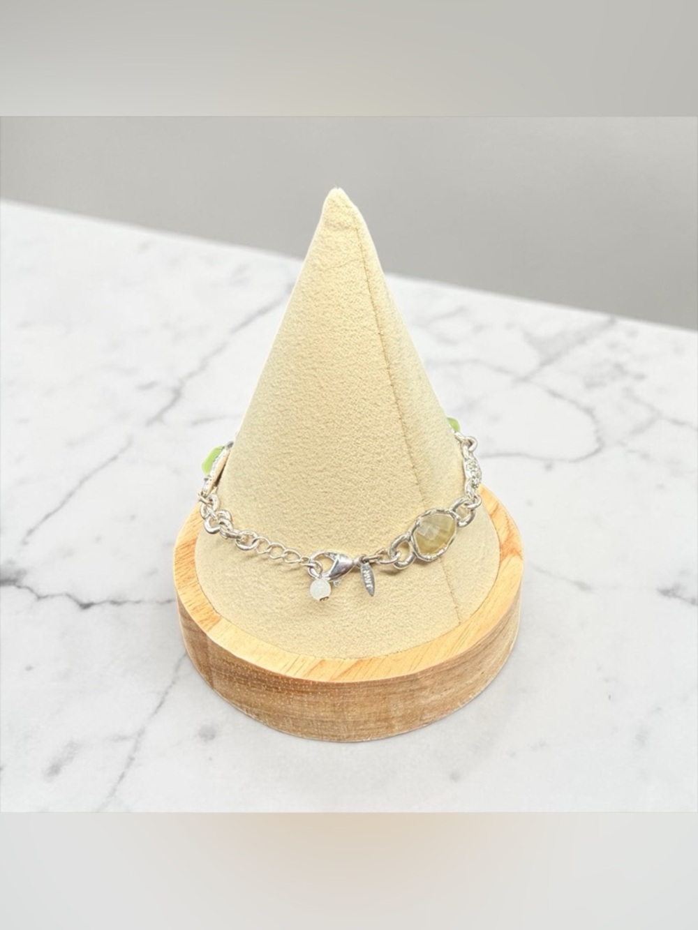 Avon Silver-Tone Bracelet with Lime Green and Pale Yellow Stones - Picture 10 of 14